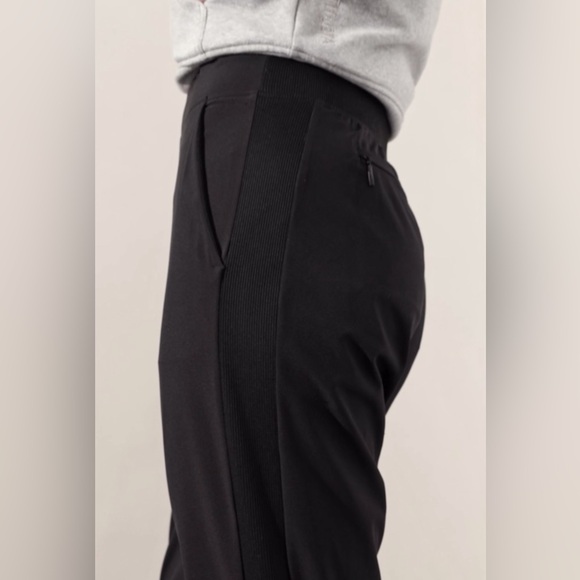 Athleta Brooklyn Ankle Pant - Picture 6 of 17